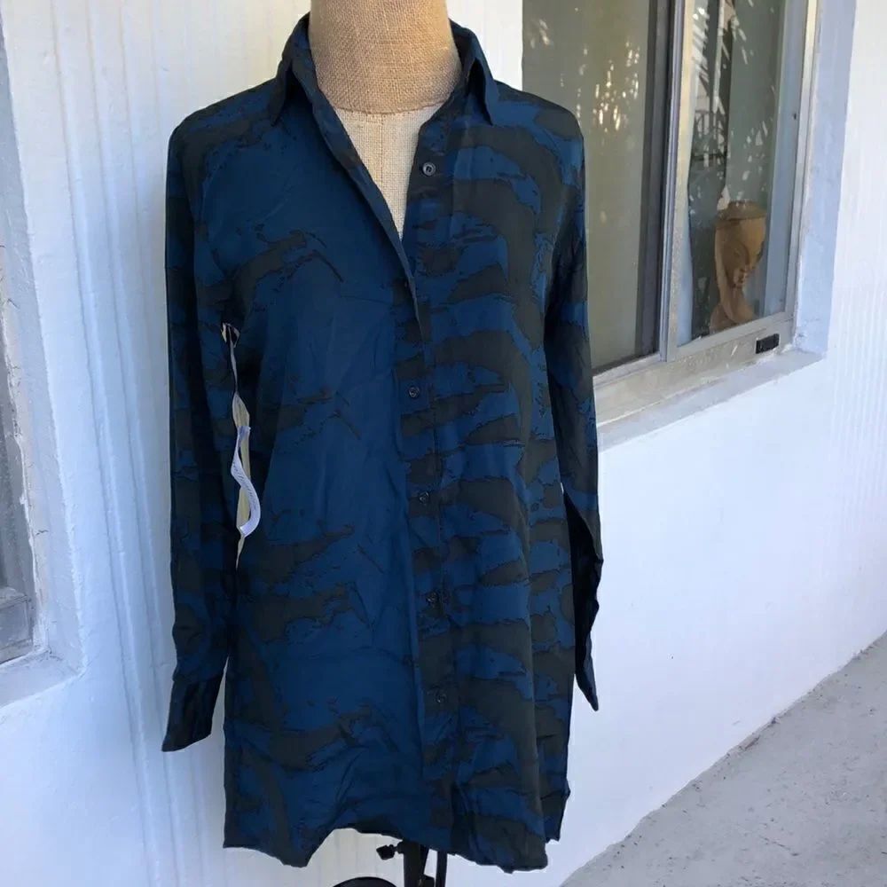 Rae Francis Tunic